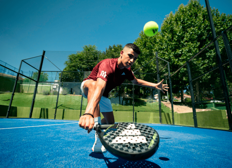 Torneo padel indoor: nessuna partita inizia dopo le 23:30